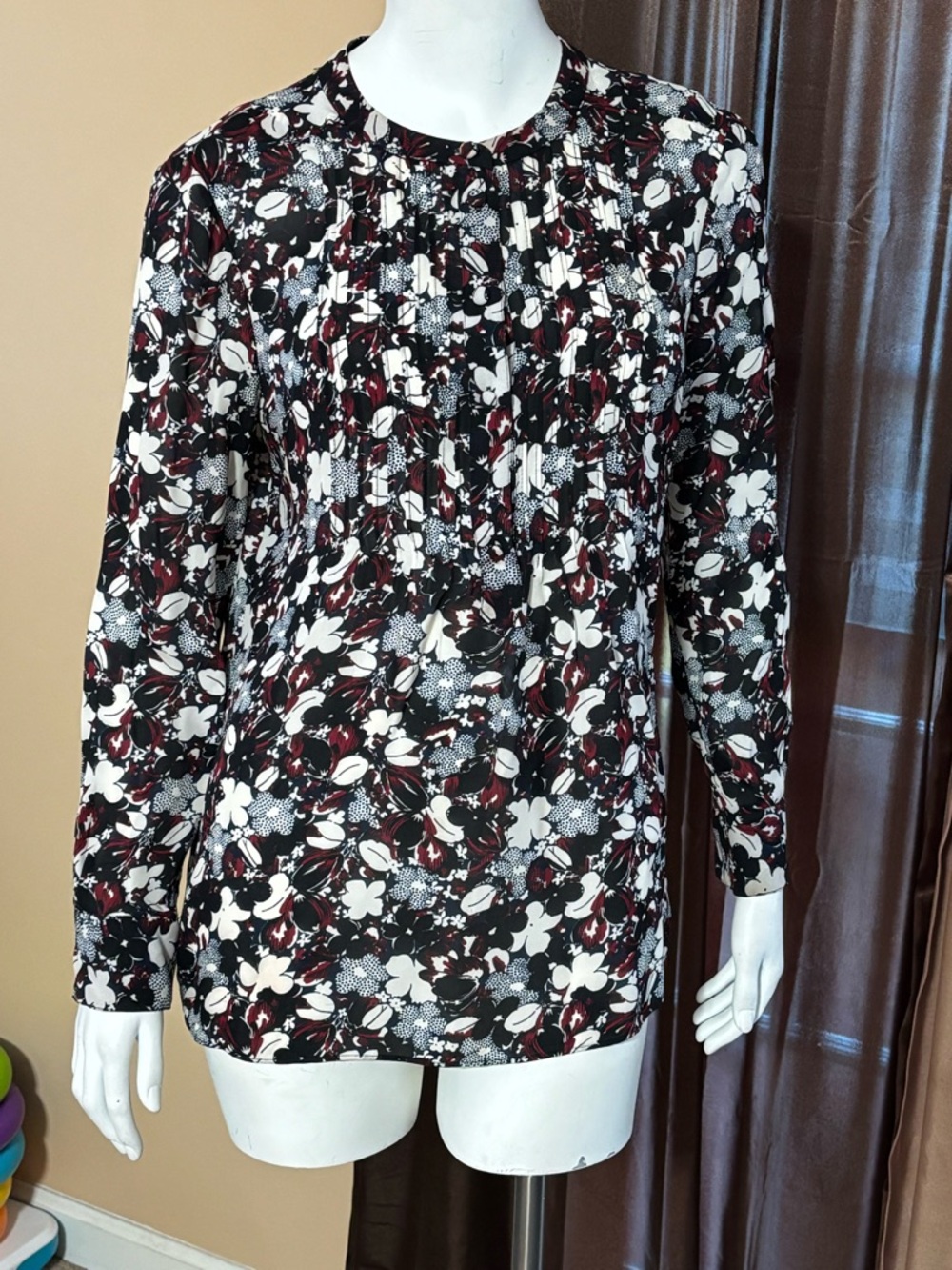 Veronica Beard Women's Black Floral Pintuck Long-Sleeve Top